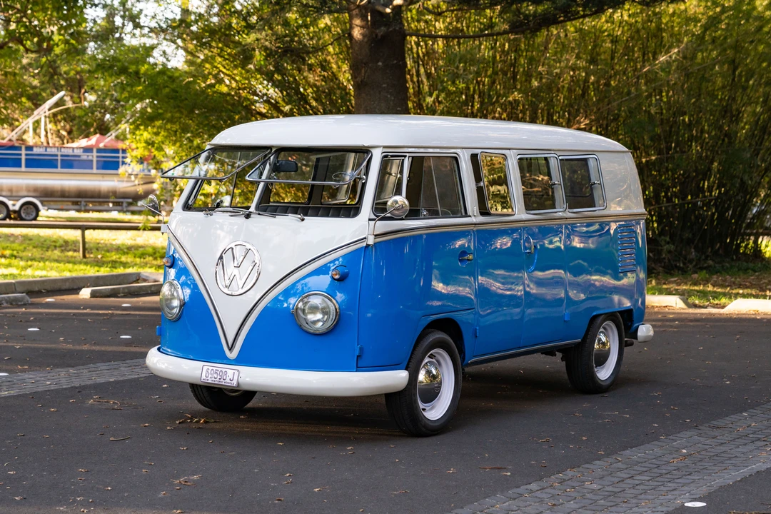 1964 Volkswagen Split-Window Bus - Image 9 of 31