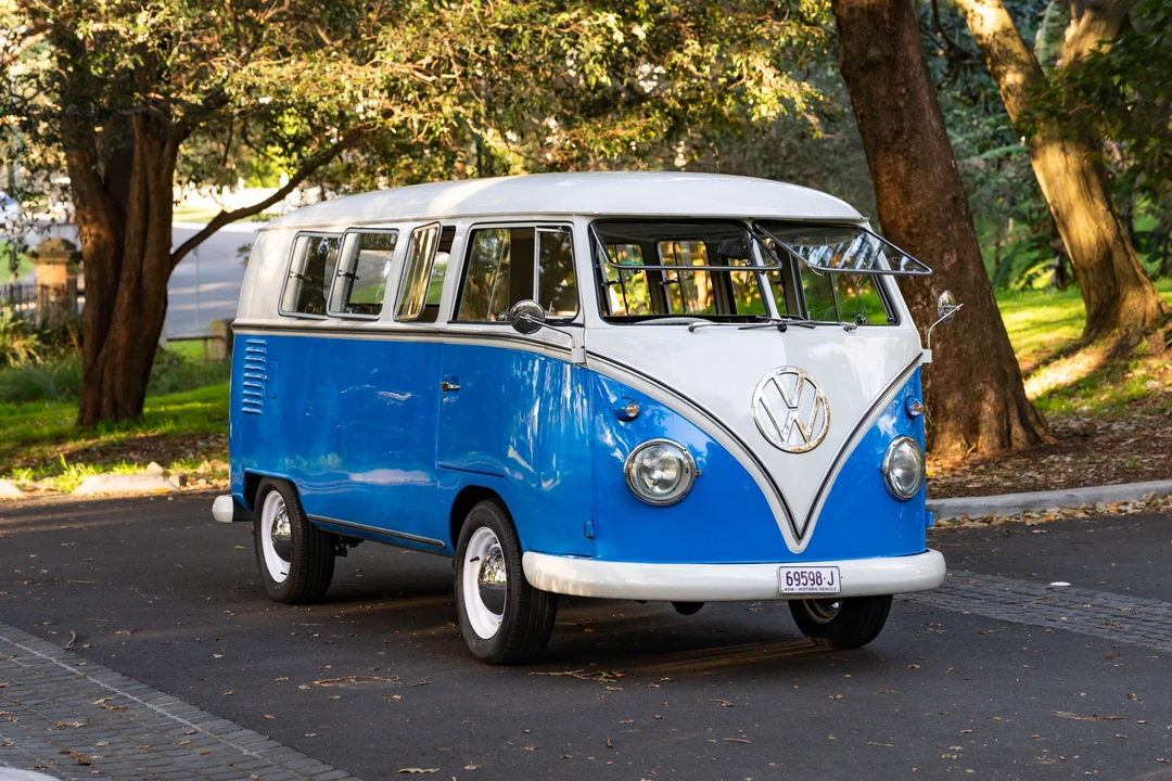 1964 Volkswagen Split-Window Bus - Image 3 of 31