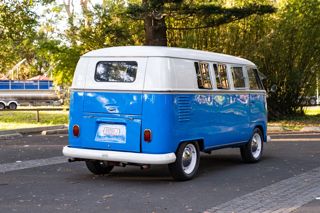1964 Volkswagen Split-Window Bus - Image 5 of 31