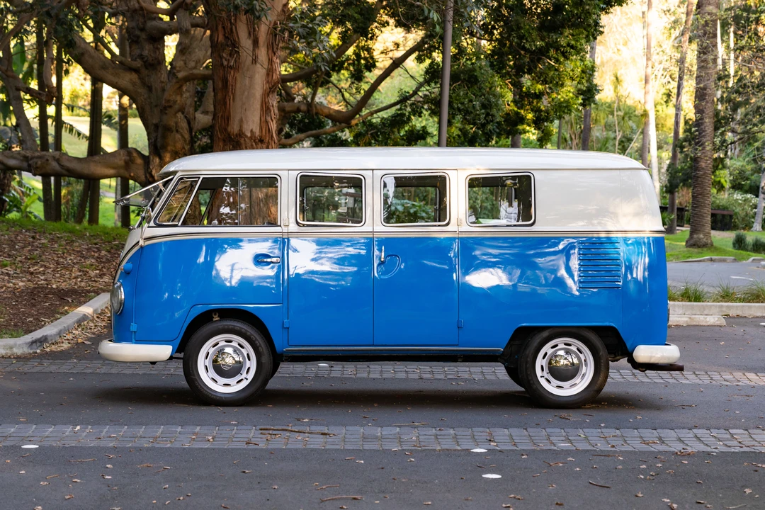 1964 Volkswagen Split-Window Bus - Image 8 of 31