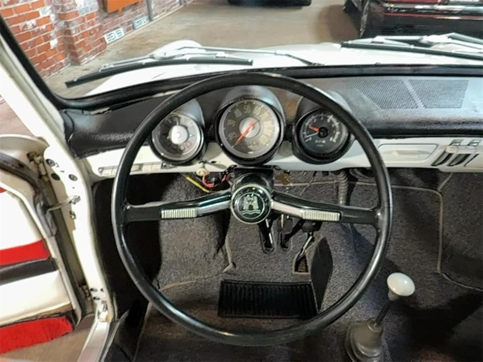 1964 Volkswagen Karmann Ghia Type 34 - Image 16 of 31