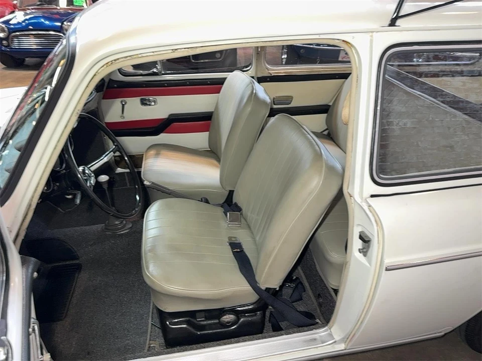 1964 Volkswagen Karmann Ghia Type 34 - Image 13 of 31