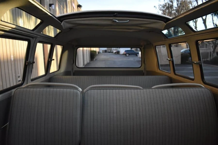 1964 Volkswagen Split-Window Bus - Image 4 of 12