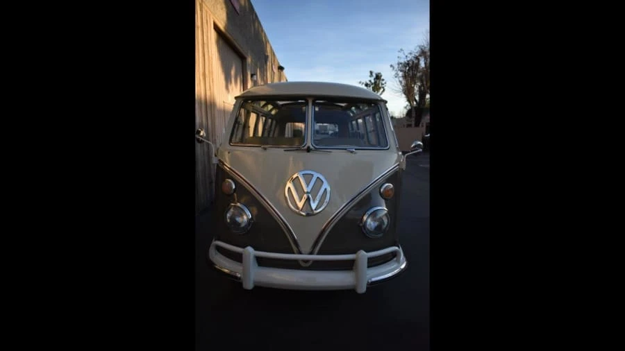 1964 Volkswagen Split-Window Bus - Image 7 of 12