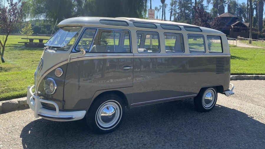 1964 Volkswagen Split-Window Bus - Image 28 of 31
