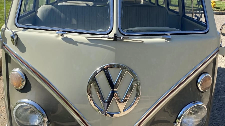 1964 Volkswagen Split-Window Bus - Image 17 of 31