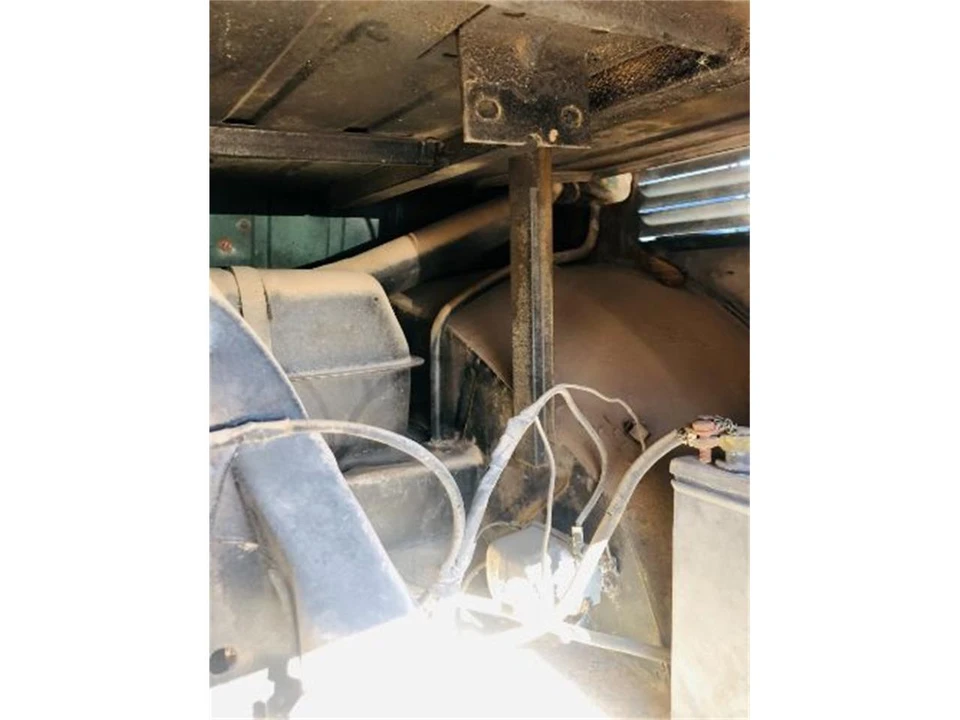 1964 Volkswagen Split-Window Bus - Image 14 of 24