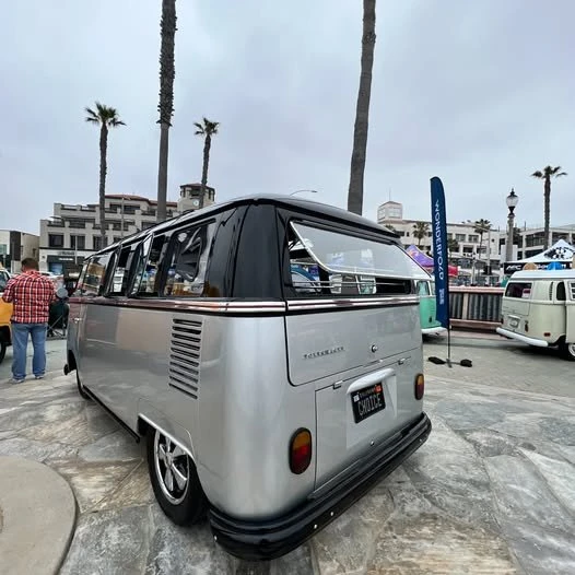 1964 Volkswagen Split-Window Bus - Image 4 of 10