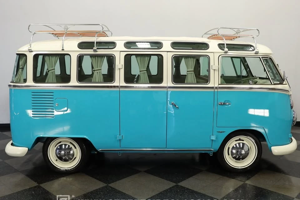 1964 Volkswagen Split-Window Bus - Image 2 of 12