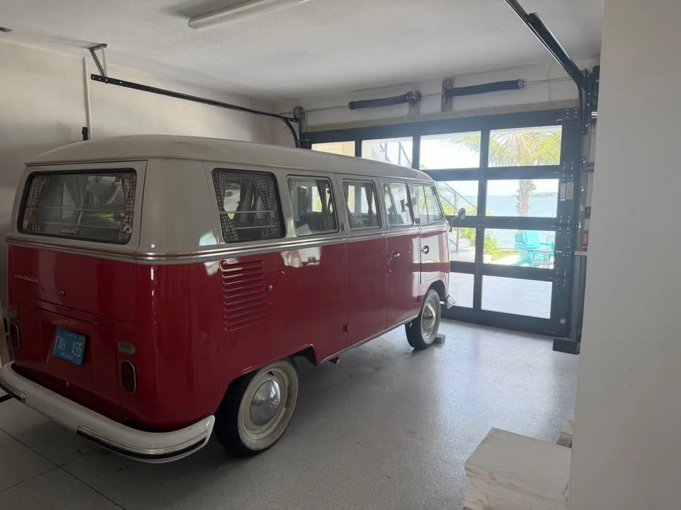 1964 Volkswagen Split-Window Bus - Image 4 of 18