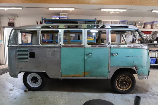 1964 Volkswagen Split-Window Bus - Image 2 of 16