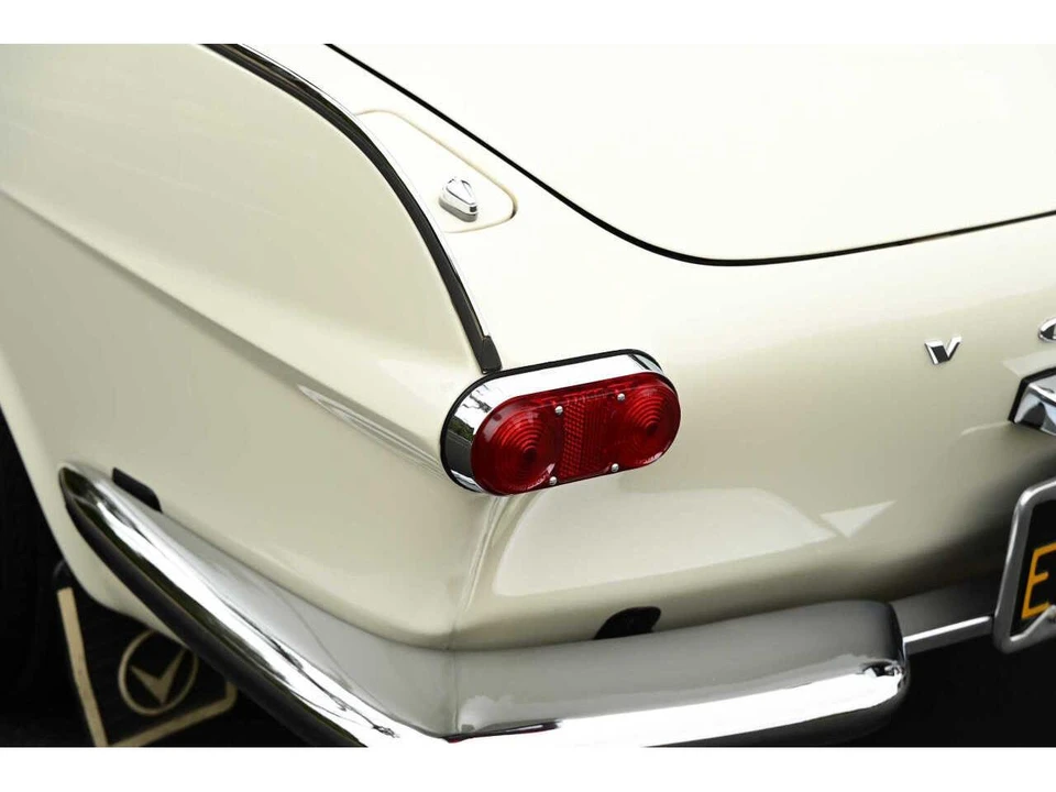 1964 Volvo 1800S - Image 7 of 19