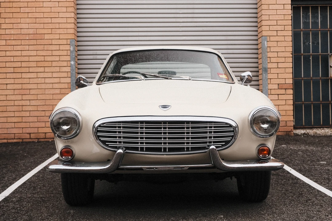 1964 Volvo 1800S - Image 10 of 31