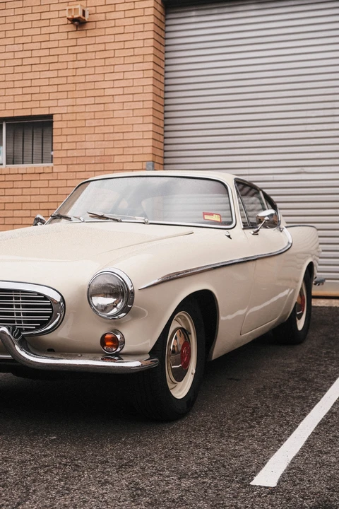1964 Volvo 1800S - Image 14 of 31