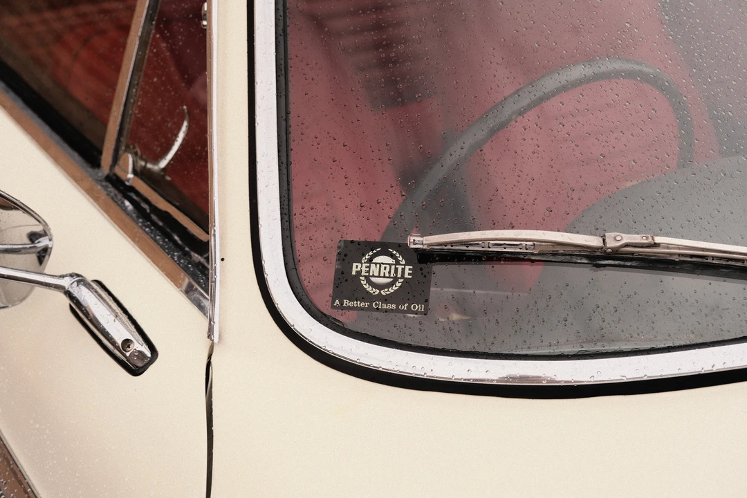 1964 Volvo 1800S - Image 27 of 31