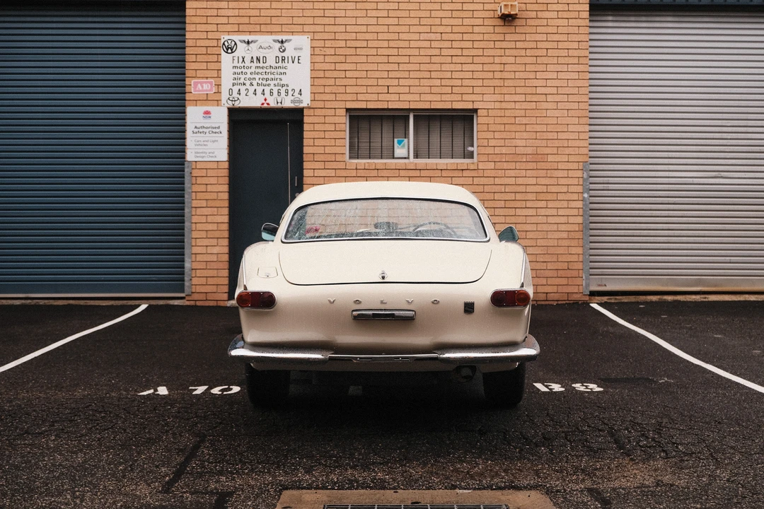 1964 Volvo 1800S - Image 6 of 31