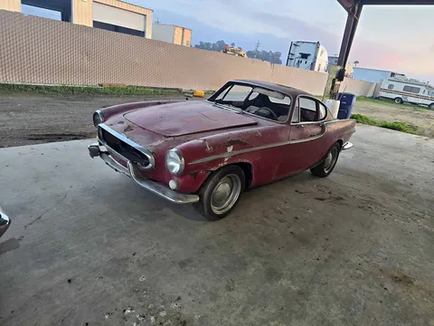 1964 Volvo P1800