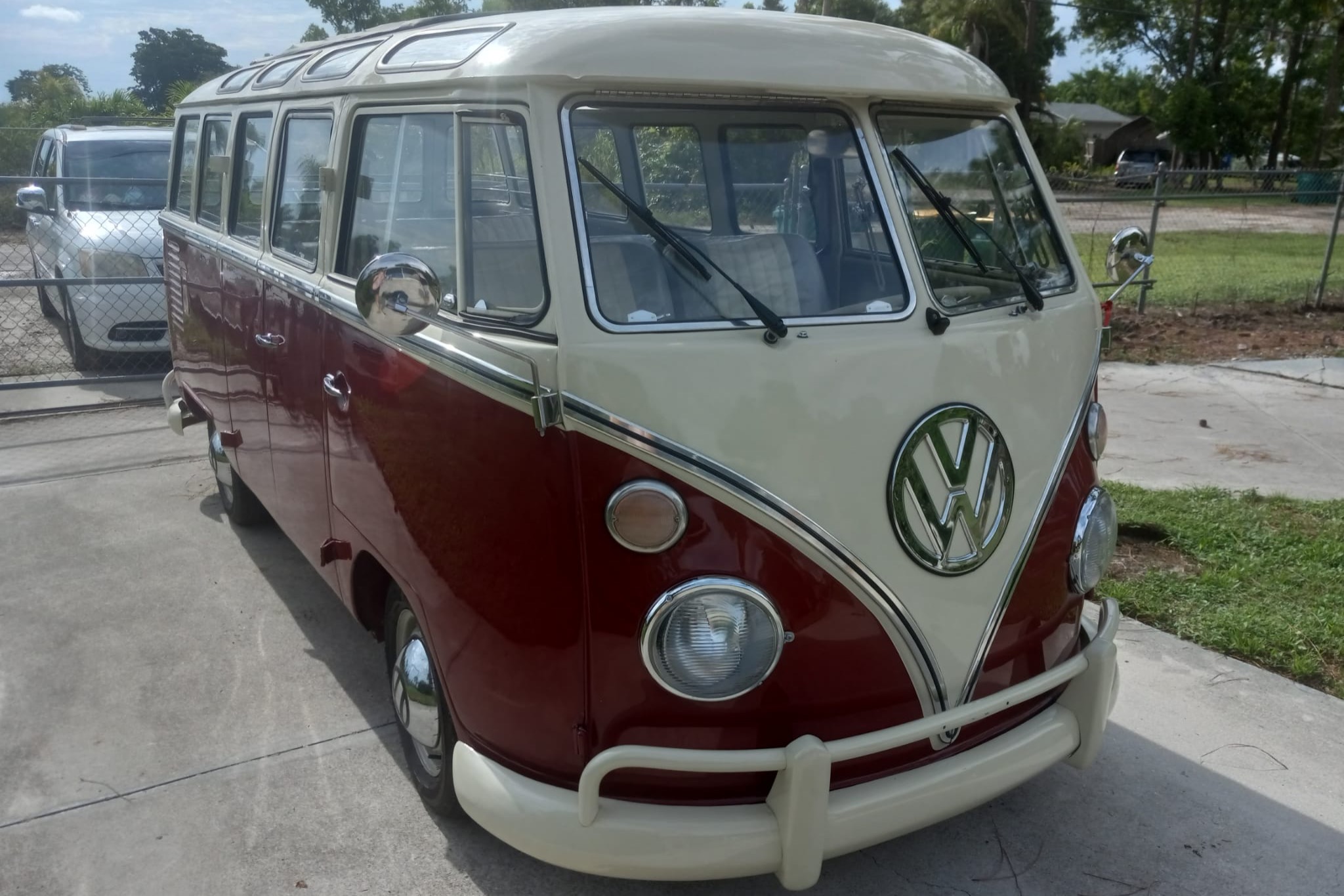 1964 Volkswagen Type 2 Kombi 23-Window Conversion
