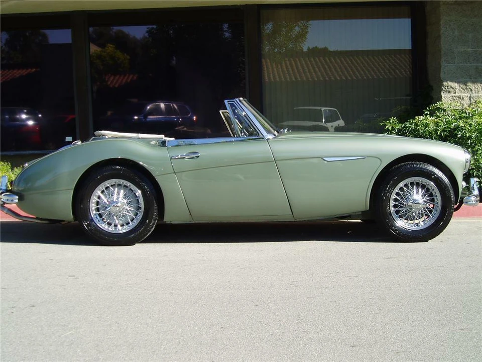 1965 Austin-Healey 3000 Mark III - Image 4 of 4