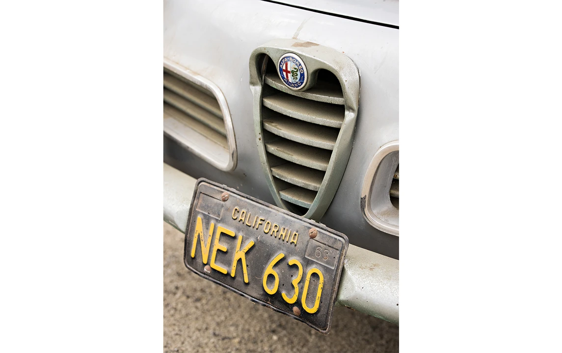 1965 Alfa Romeo 2600 - Image 17 of 31