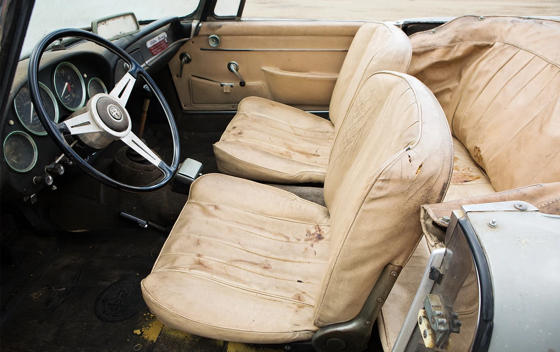 1965 Alfa Romeo 2600 - Image 29 of 31