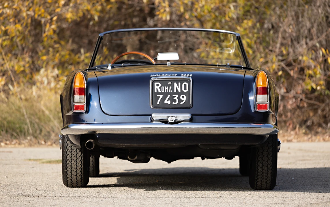 1965 Alfa Romeo 2600 - Image 7 of 31