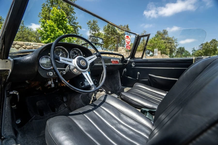 1965 Alfa Romeo 2600 - Image 15 of 28
