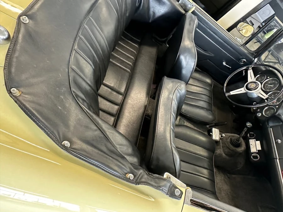 1965 Alfa Romeo 2600 - Image 22 of 28