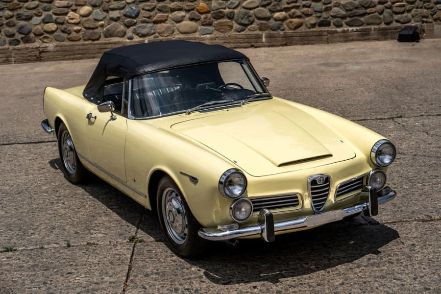 1965 Alfa Romeo 2600 - Image 7 of 28