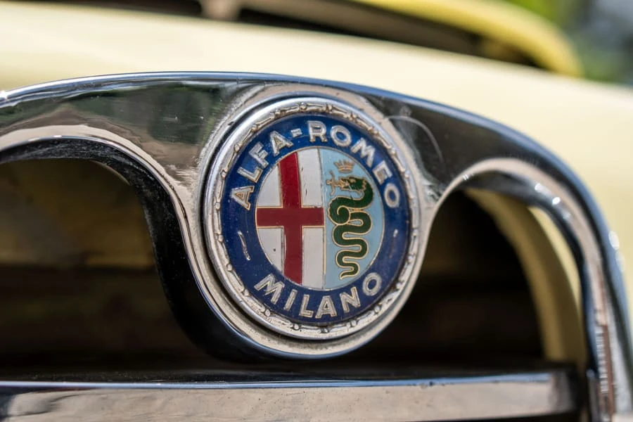 1965 Alfa Romeo 2600 - Image 13 of 28