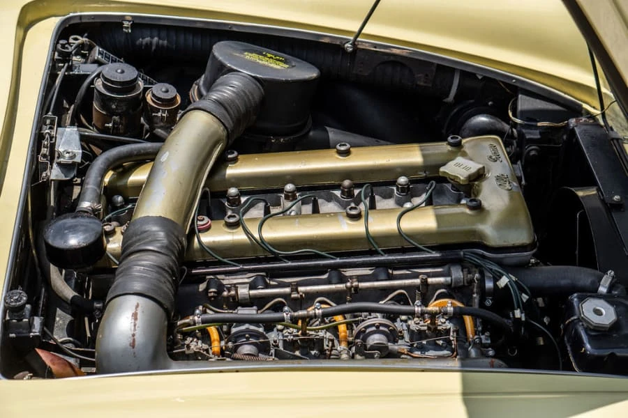 1965 Alfa Romeo 2600 - Image 26 of 28