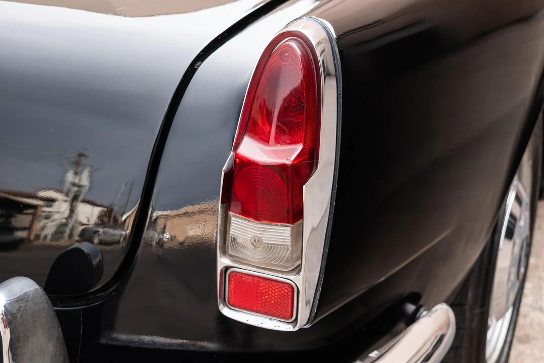 1965 Alfa Romeo 2600 - Image 23 of 31