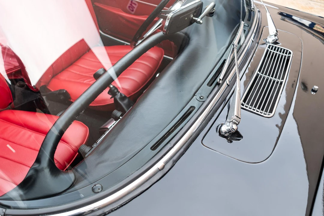 1965 Alfa Romeo 2600 - Image 27 of 31
