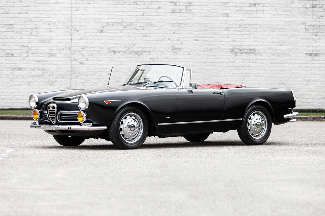 1965 Alfa Romeo 2600 - Image 3 of 31
