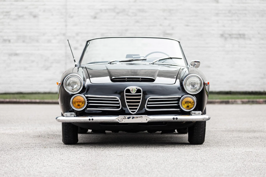1965 Alfa Romeo 2600 - Image 4 of 31