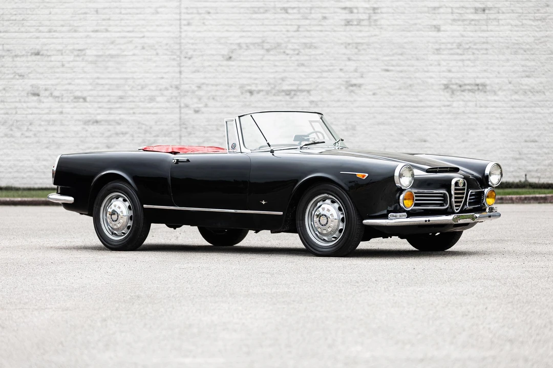 1965 Alfa Romeo 2600 - Image 7 of 31