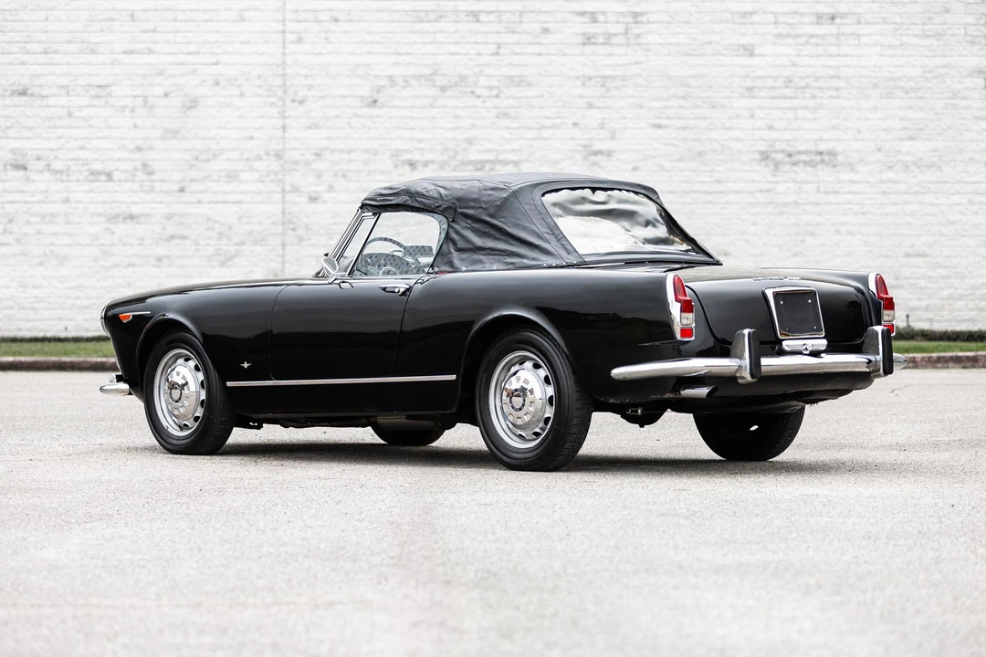 1965 Alfa Romeo 2600 - Image 12 of 31