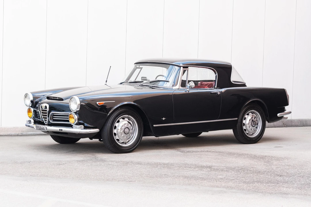 1965 Alfa Romeo 2600 - Image 13 of 31
