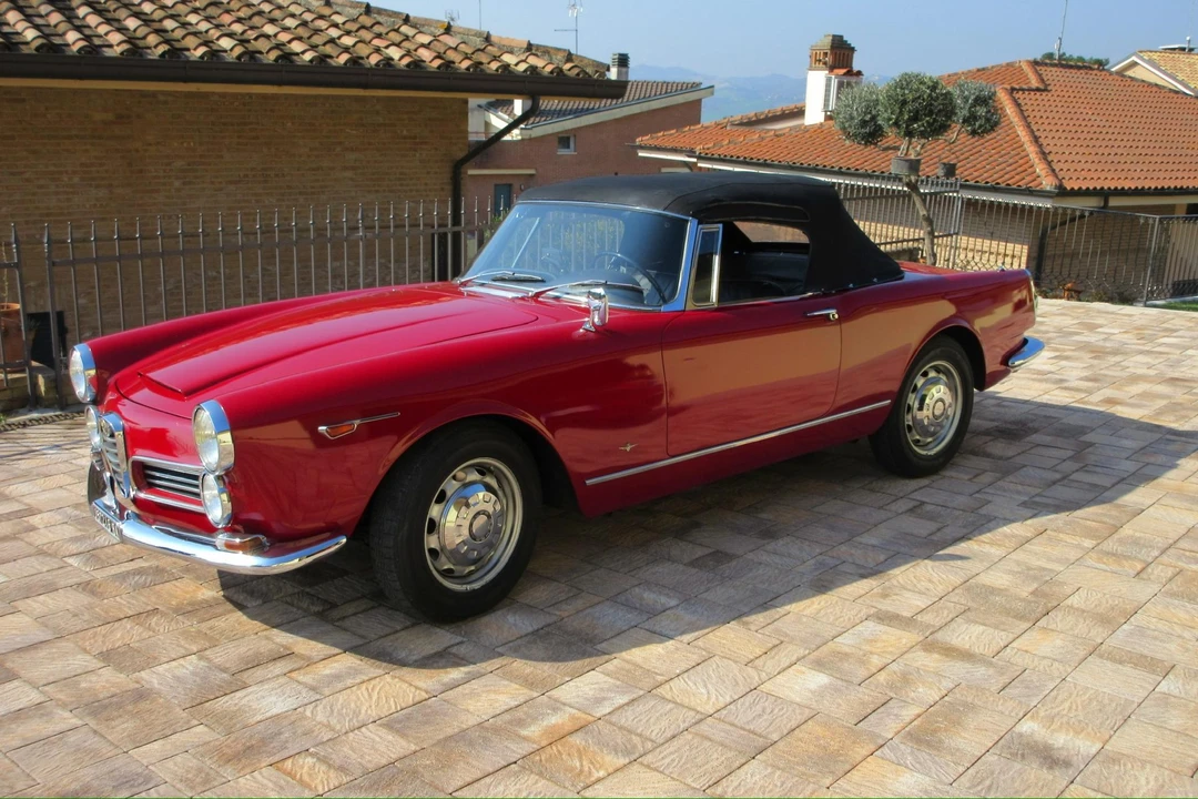 1965 Alfa Romeo 2600 - Image 15 of 31
