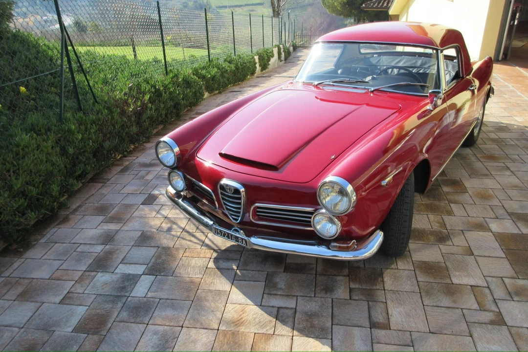 1965 Alfa Romeo 2600 - Image 3 of 31