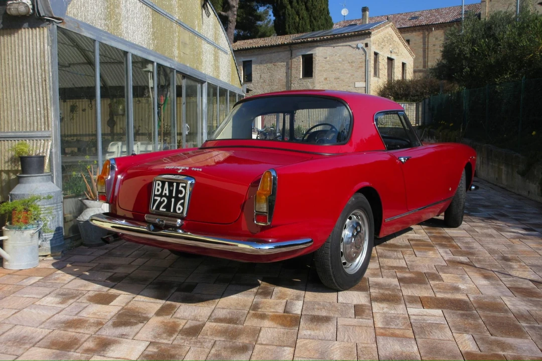 1965 Alfa Romeo 2600 - Image 5 of 31