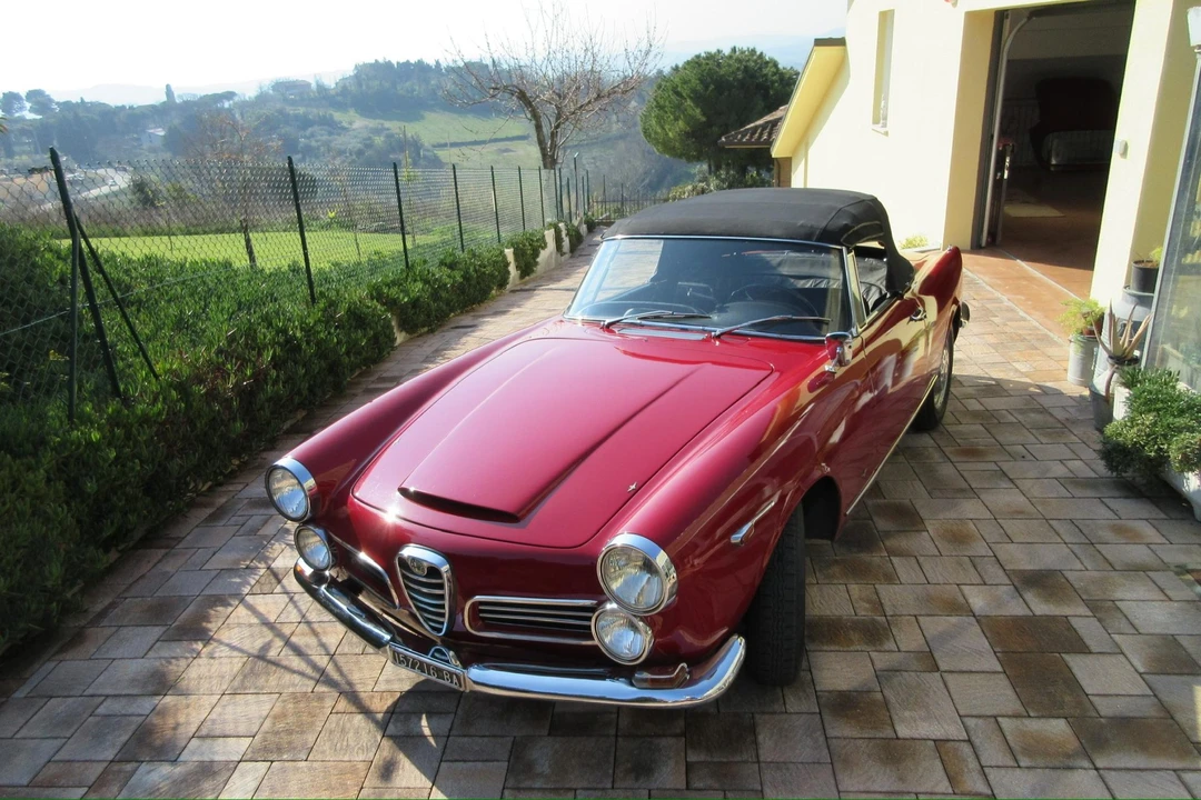 1965 Alfa Romeo 2600 - Image 12 of 31