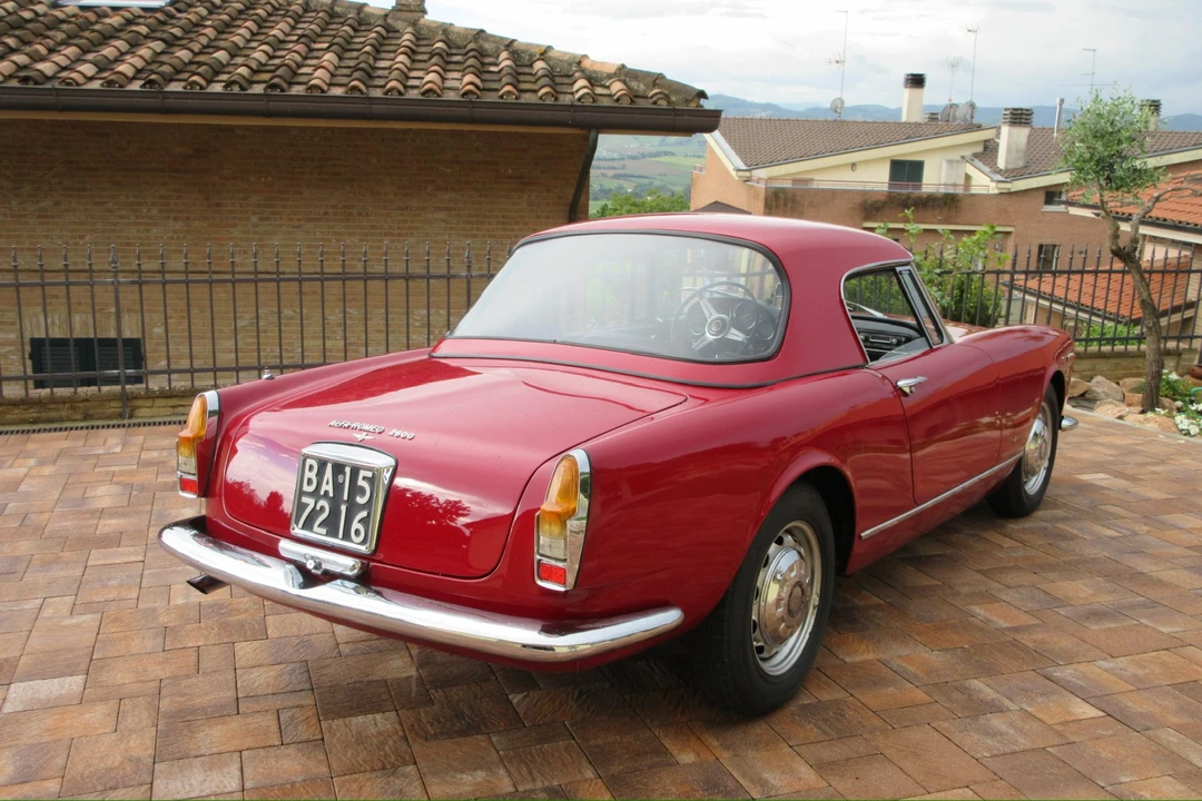 1965 Alfa Romeo 2600 - Image 9 of 31