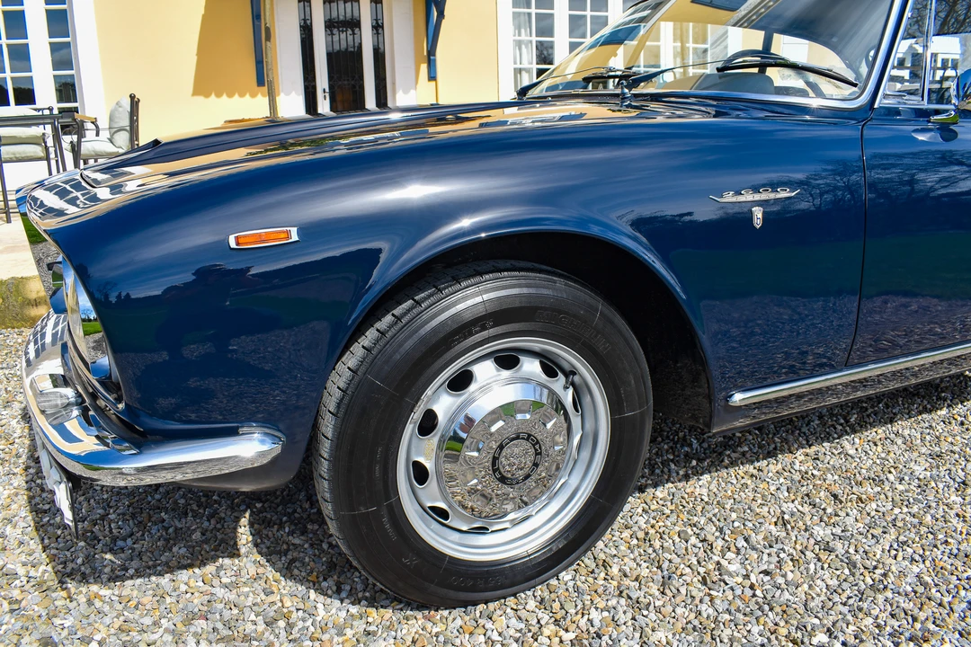 1965 Alfa Romeo 2600 - Image 27 of 31