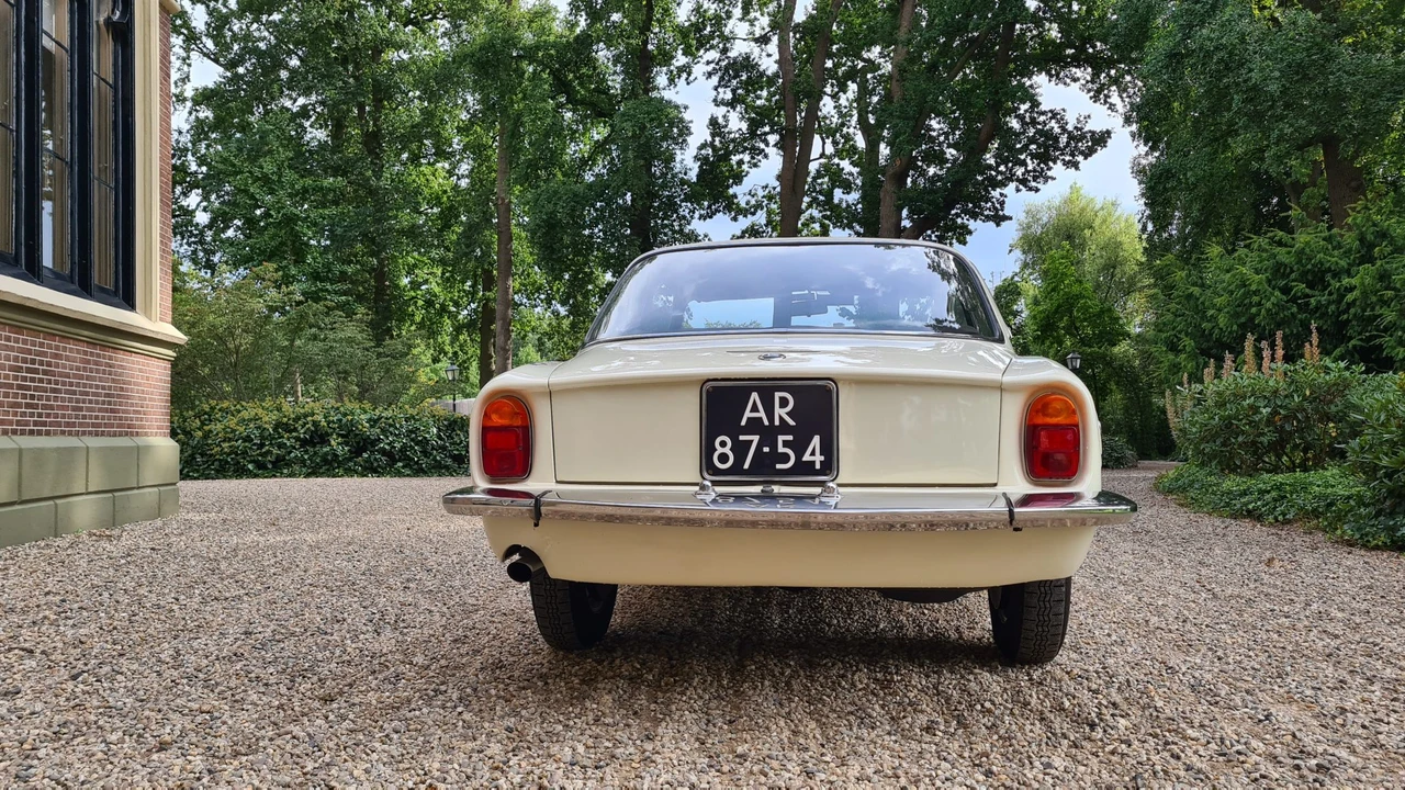 1965 Alfa Romeo 2600 - Image 9 of 31