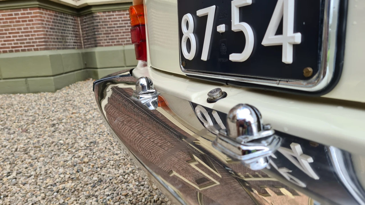 1965 Alfa Romeo 2600 - Image 27 of 31