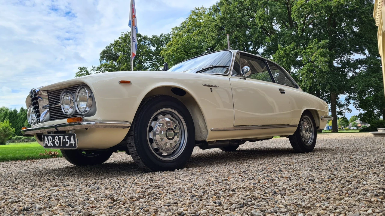 1965 Alfa Romeo 2600 - Image 2 of 31