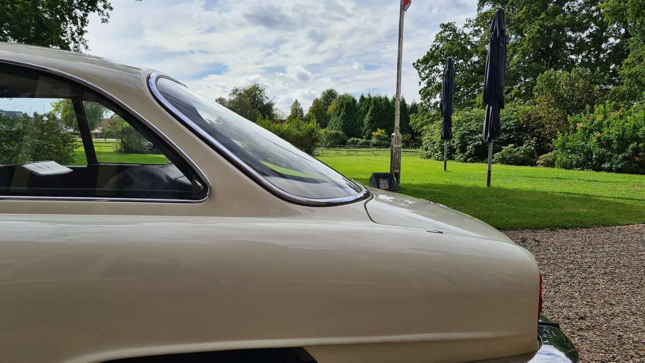 1965 Alfa Romeo 2600 - Image 23 of 31
