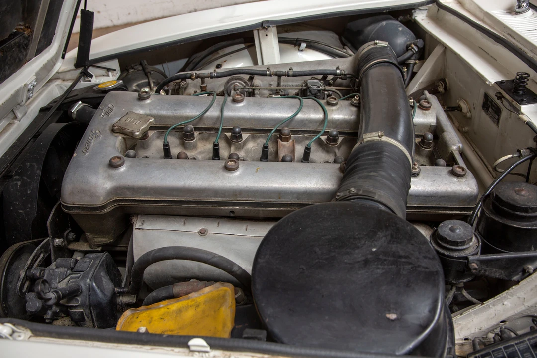 1965 Alfa Romeo 2600 - Image 25 of 31