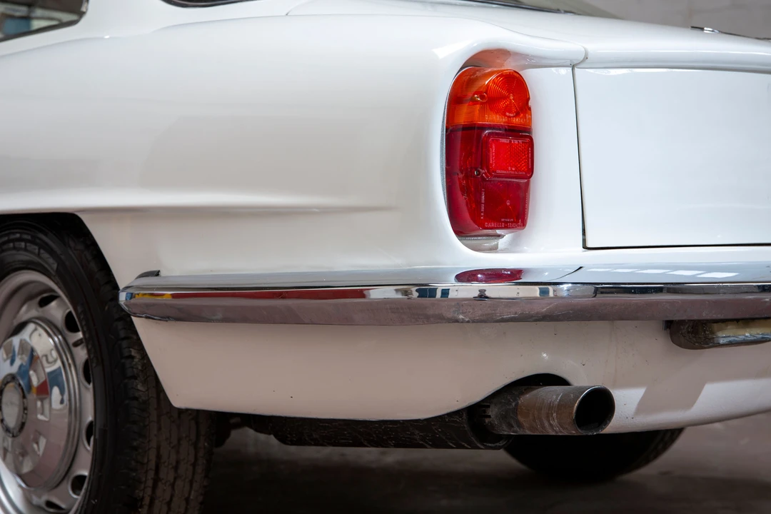 1965 Alfa Romeo 2600 - Image 29 of 31